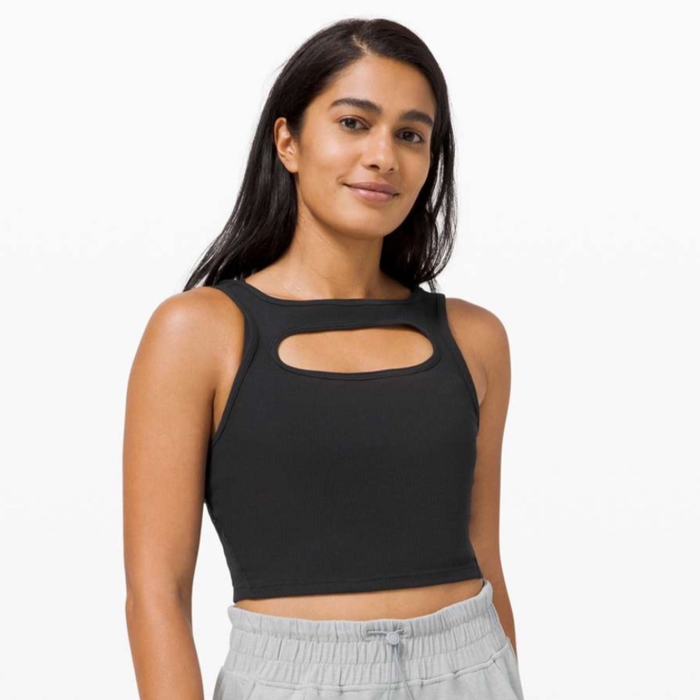 Lululemon LA Front Cut-Out Crop Tank Black size 4